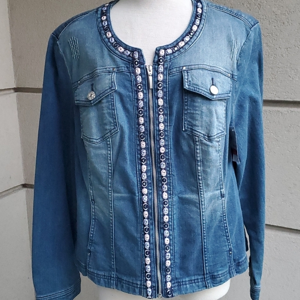 DENIM JACKET